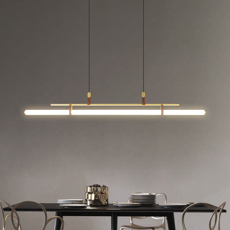 Edge linear pendant light over dining table, Las Sola