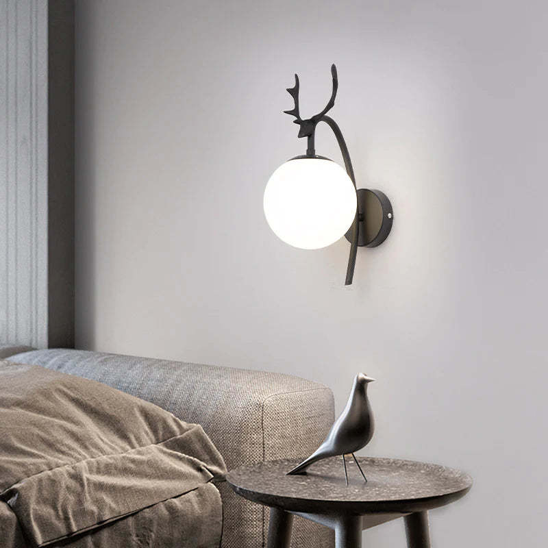 Deer Antler Wall Lamp - Modern Bedside Lighting