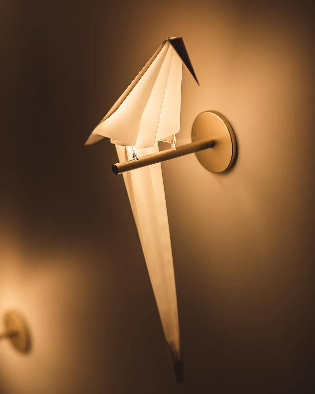 Orr Modern Unusual Bird PC Metal Wall Light Bedroom Study Living Room