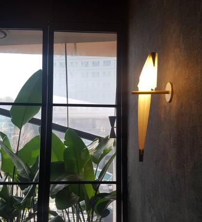 Orr Modern Unusual Bird PC Metal Wall Light Bedroom Study Living Room