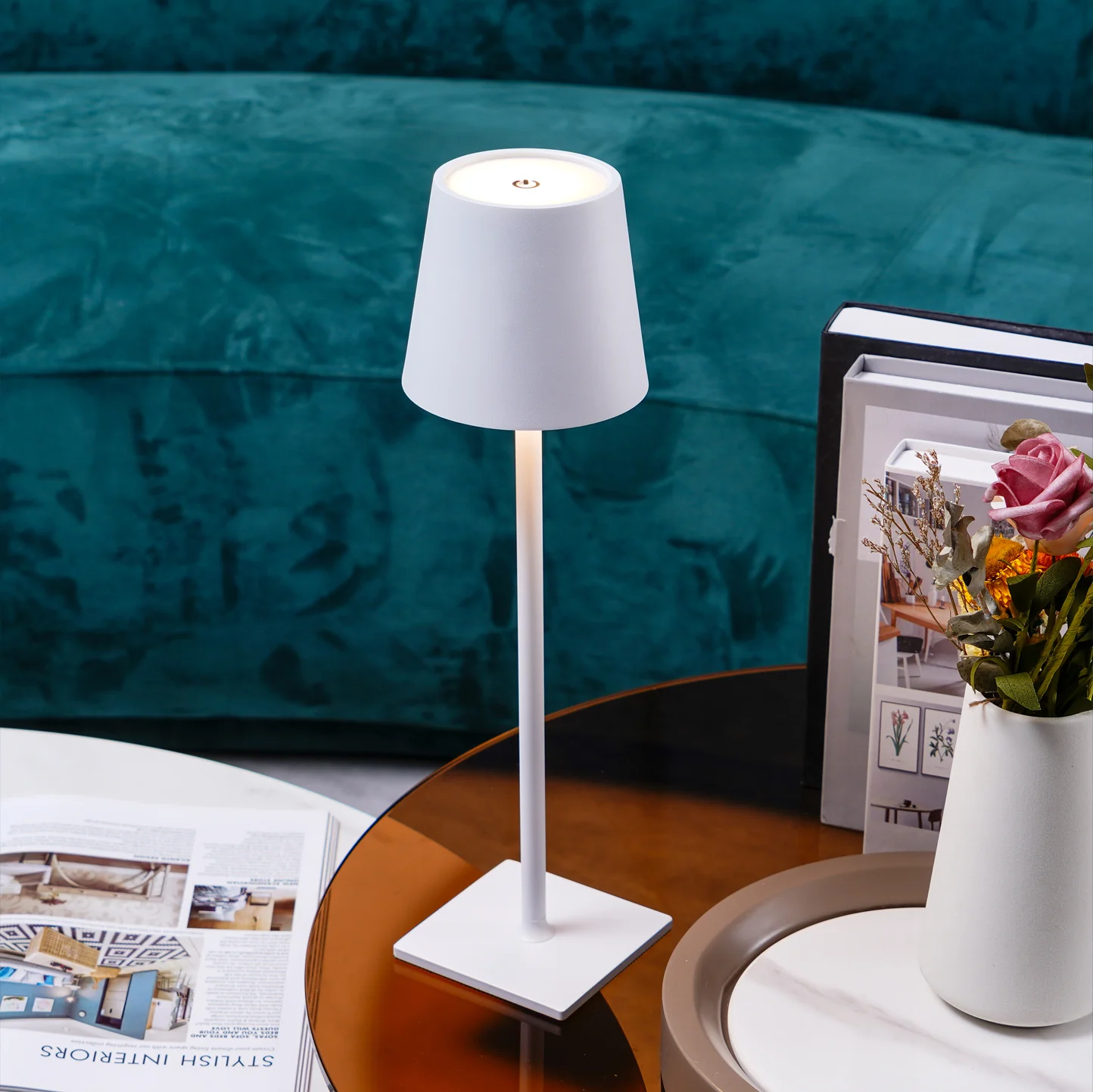 Edge Minimalism Metal Home Table Lamp