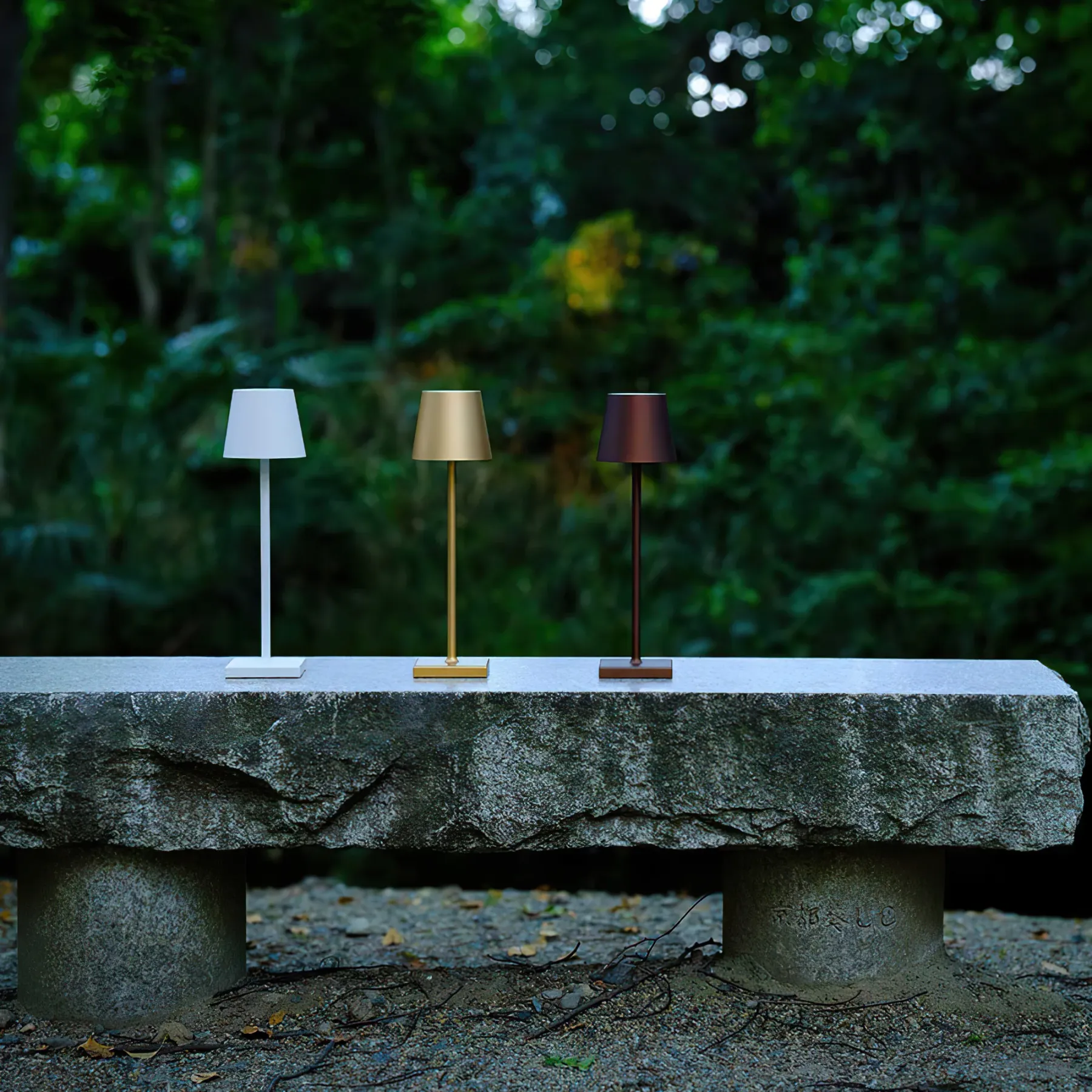 Edge Minimalism Metal Home Table Lamp
