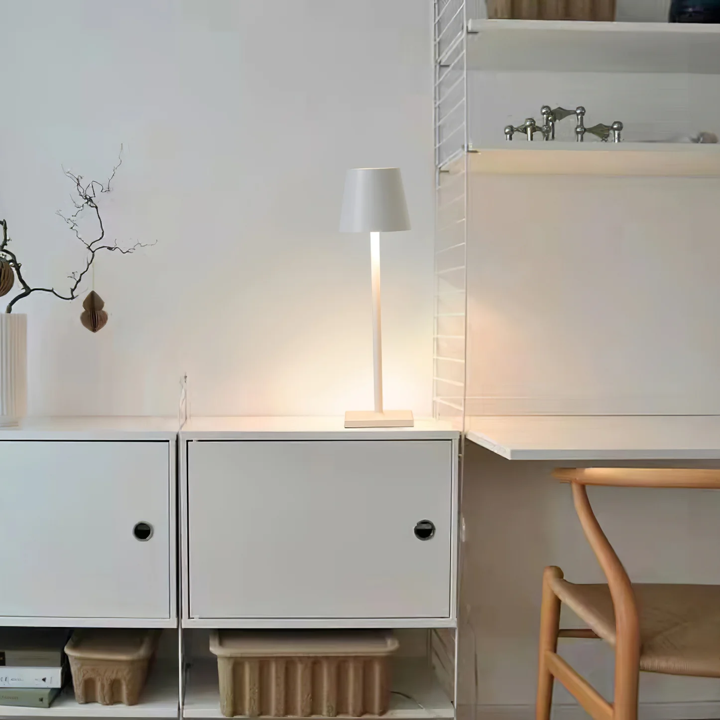 Edge Minimalism Metal Home Table Lamp