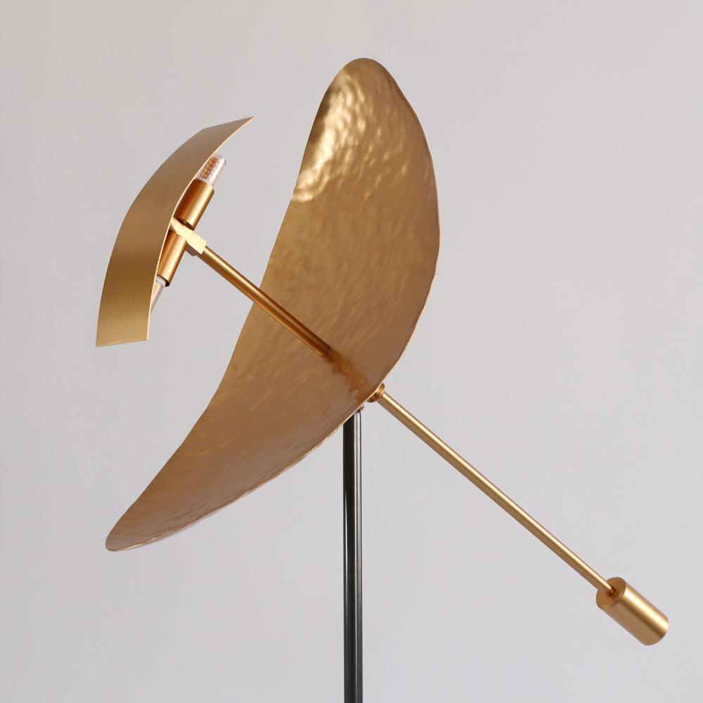 Salgado floor lamp: gold postmodern design