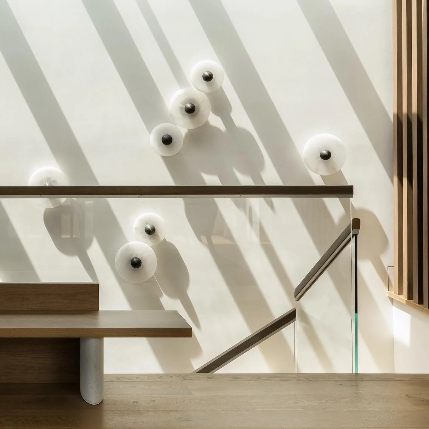 Jade Modern Metal Alabaster Wall Lamp Dining Room Bedroom