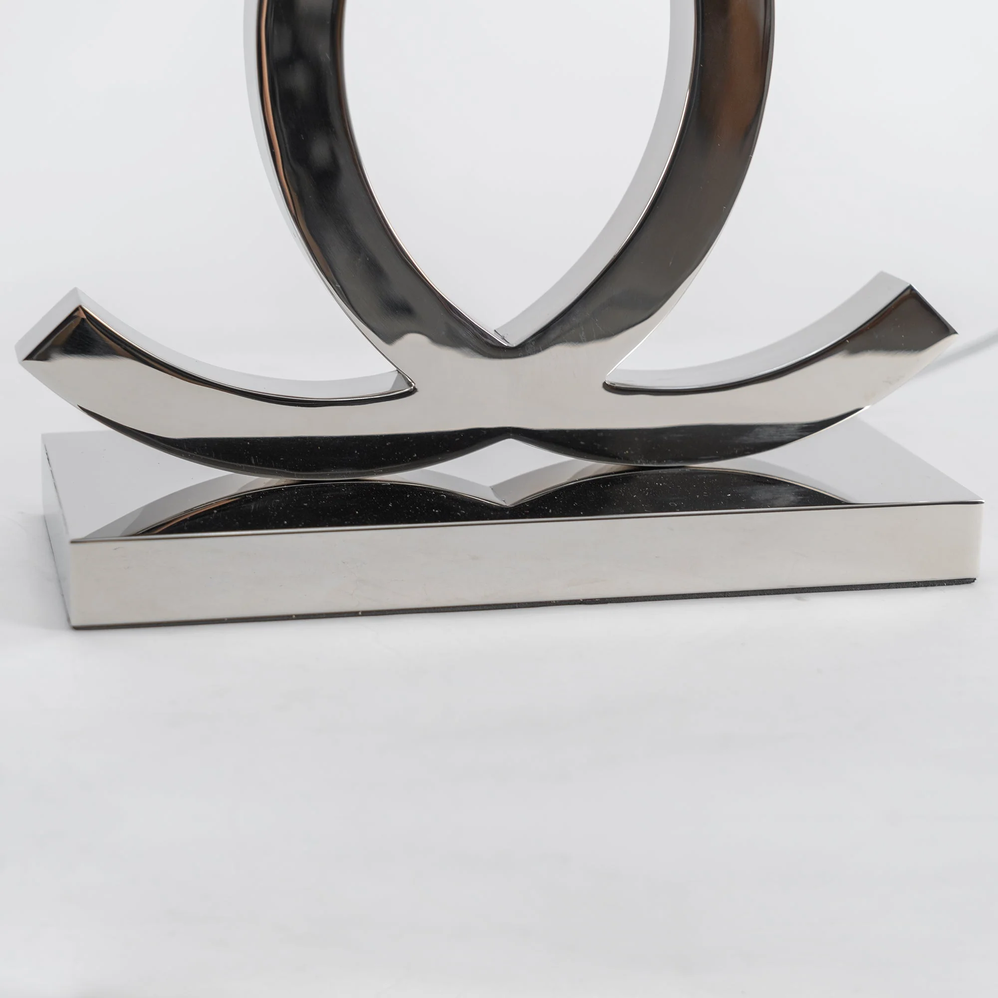 Edge Stainless Steel Indoor Table Lamp