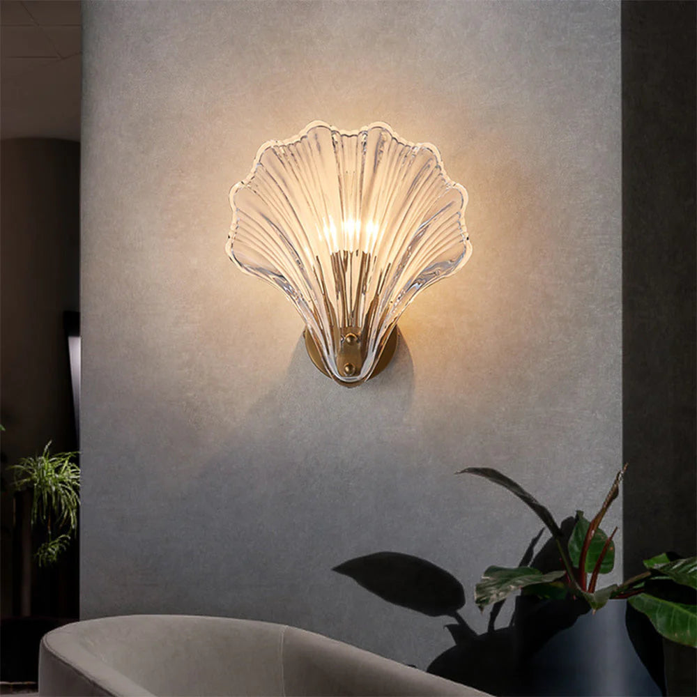 Veta Fashion Wall Lamp, shell-shaped glass, interior lighting