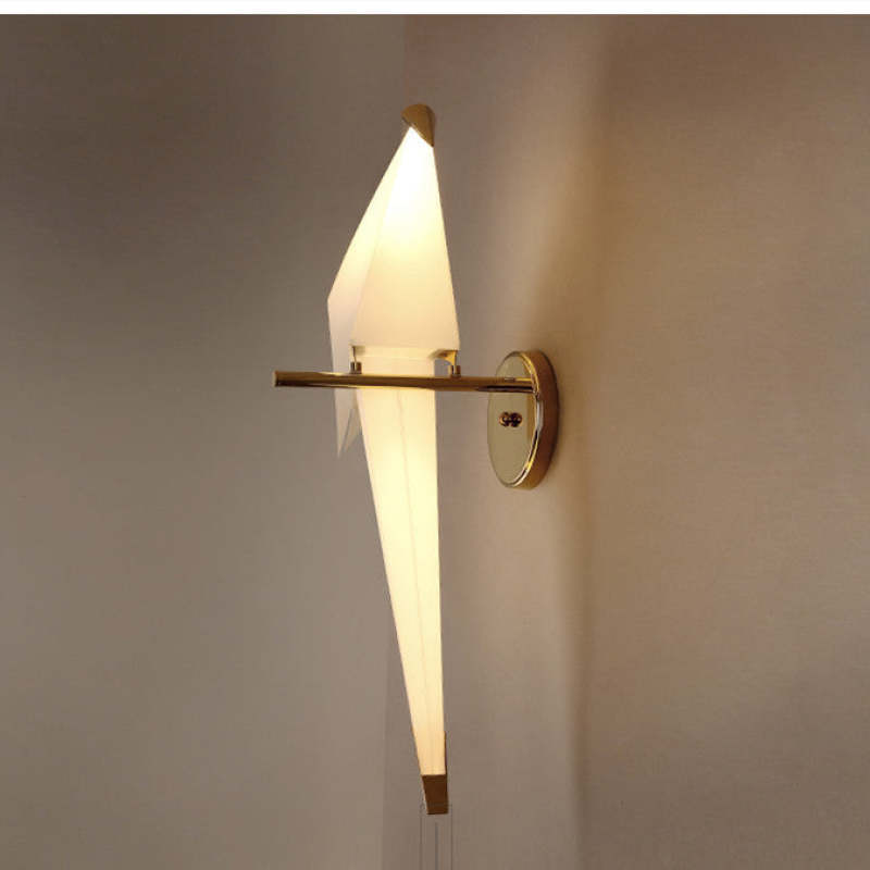 Clifford bird wall lamp, gold & white, bedroom lighting