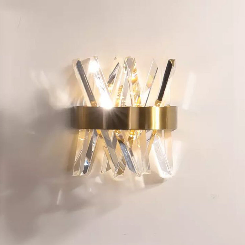 Marilyn wall lamp with crystal accents