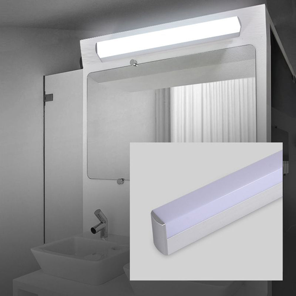 Modern Leigh vanity light above bathroom mirror