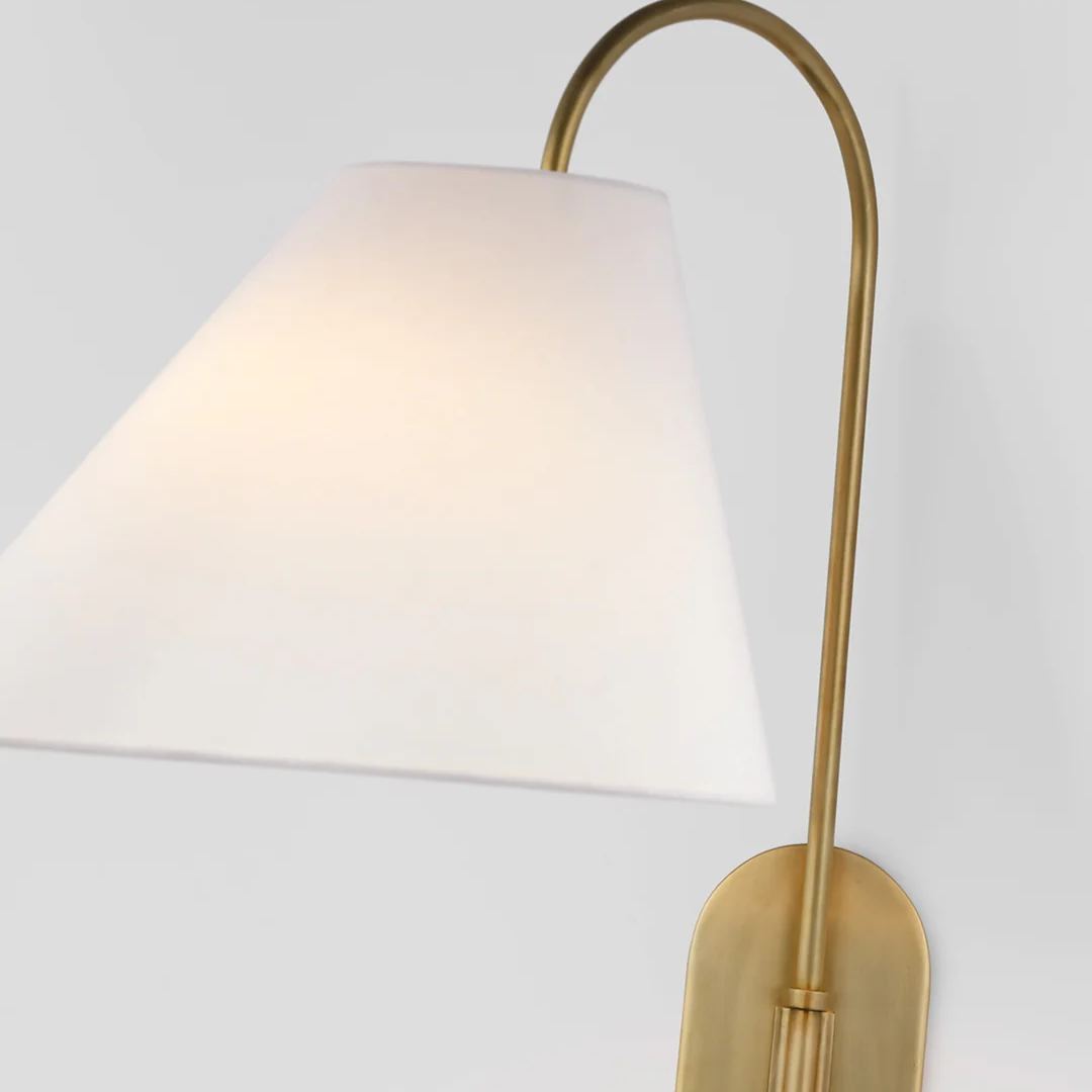 Carins Vintage Wall Lamp - Brass Finish