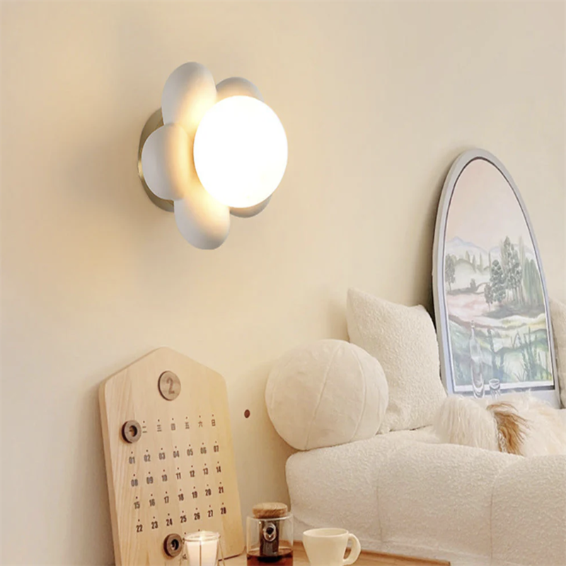 Veta Modern Flower Wall Lamp in Bedroom