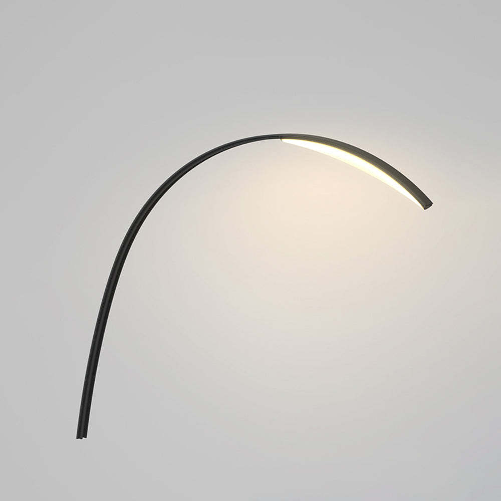 Orr Arc Poolside Lamp - Minimalist Outdoor Lighting