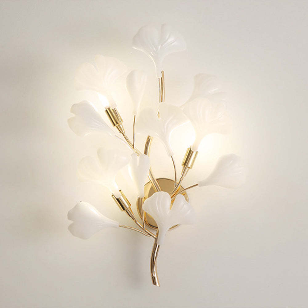 Olivia Flower Wall Lamp: Bedroom Lighting, Floral Design, Gold accents