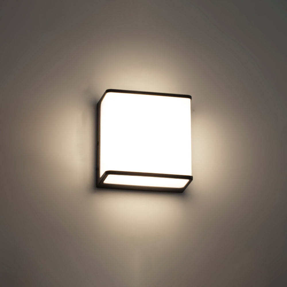 Orr solar wall lamp: modern minimalist outdoor lighting.