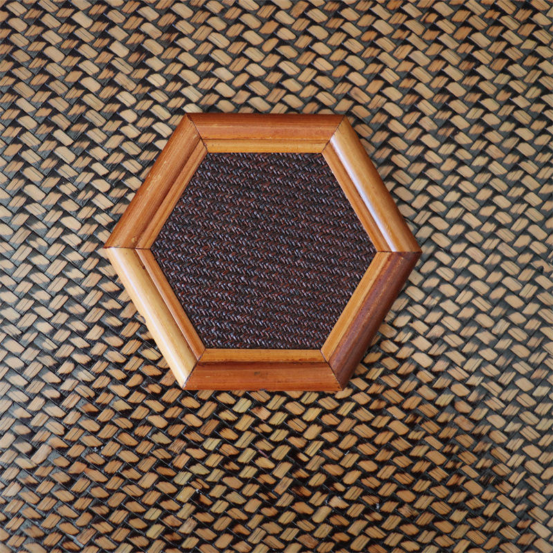 Phoenix Eye Hexagonal Vine Noodle Coaster