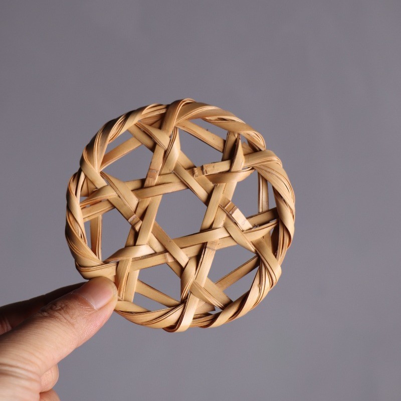 White Bamboo Plum Blossom Coaster 10cm