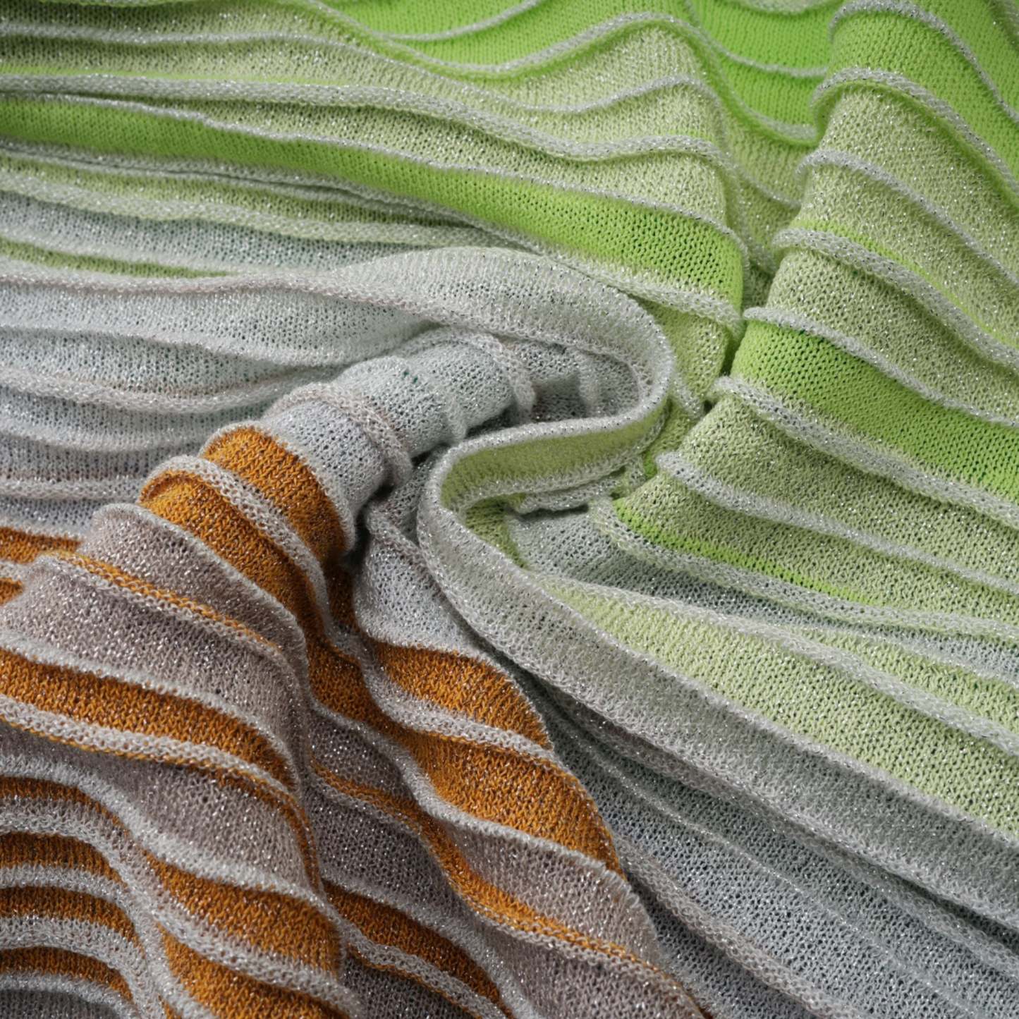 Serelith Metallic Knit Backless Maxi Dress