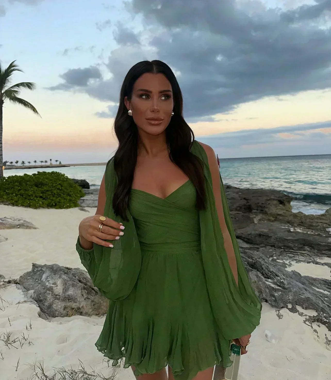 Fun mini dress with balloon sleeves