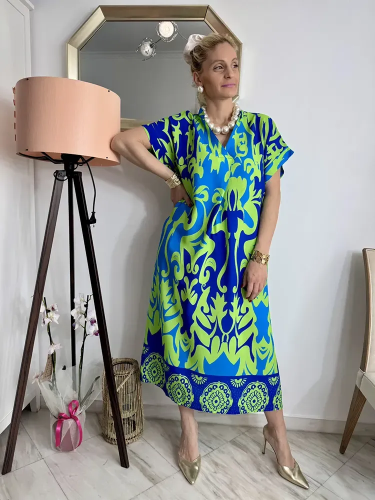 V-neck simple printed casual dress