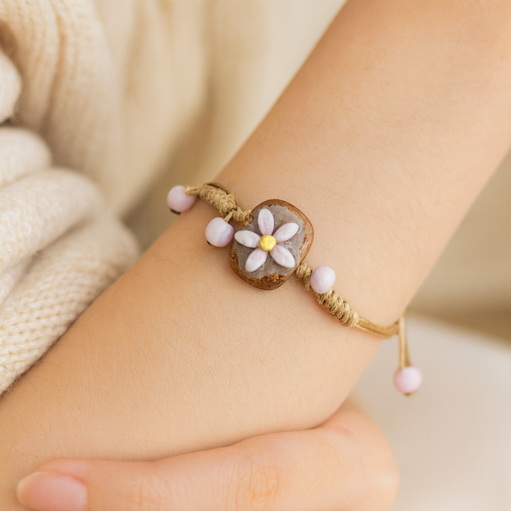 DELICATE FLOWER BRACELET