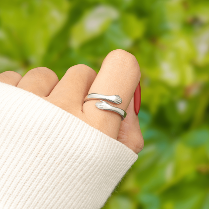 Hug Ring