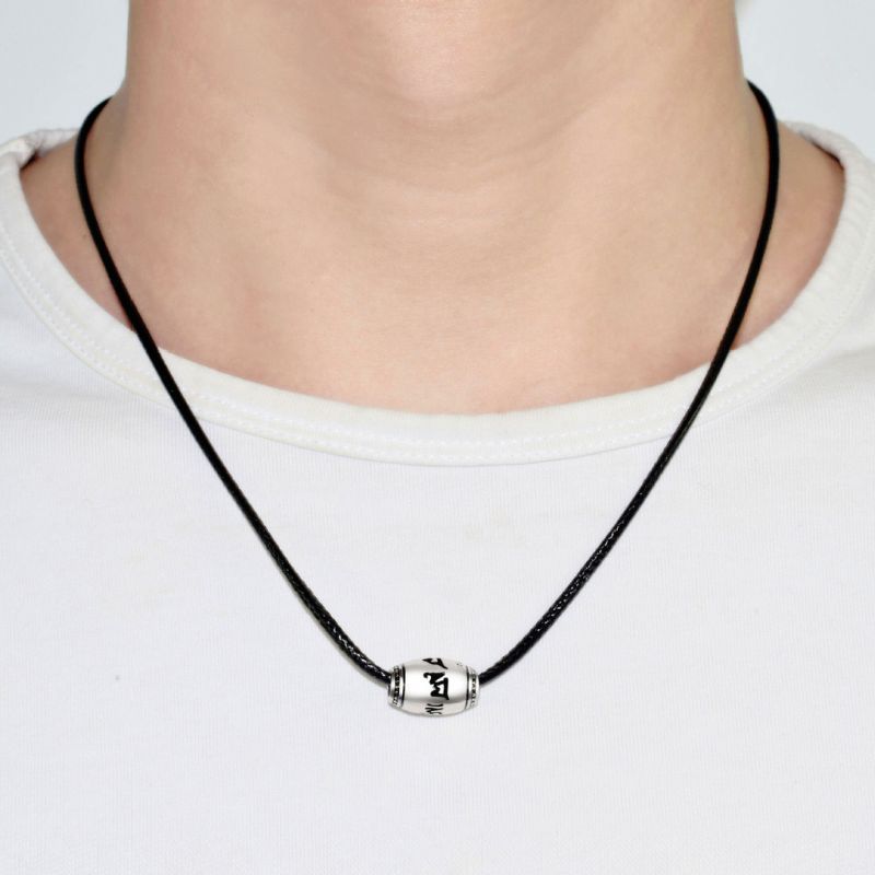 Elegant Tibetan Buddhist Necklace - Mantra for Good Luck