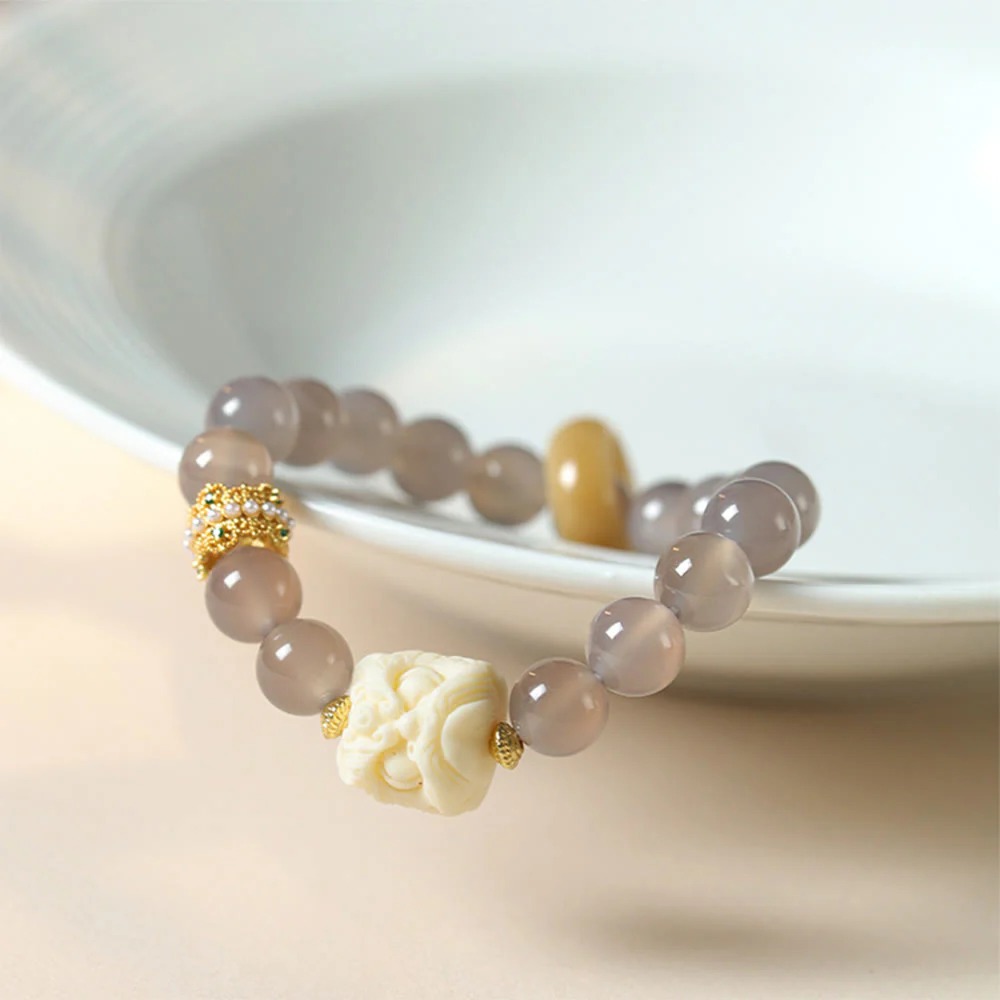 Amber Gray Agate Ivory Confidence Bracelet