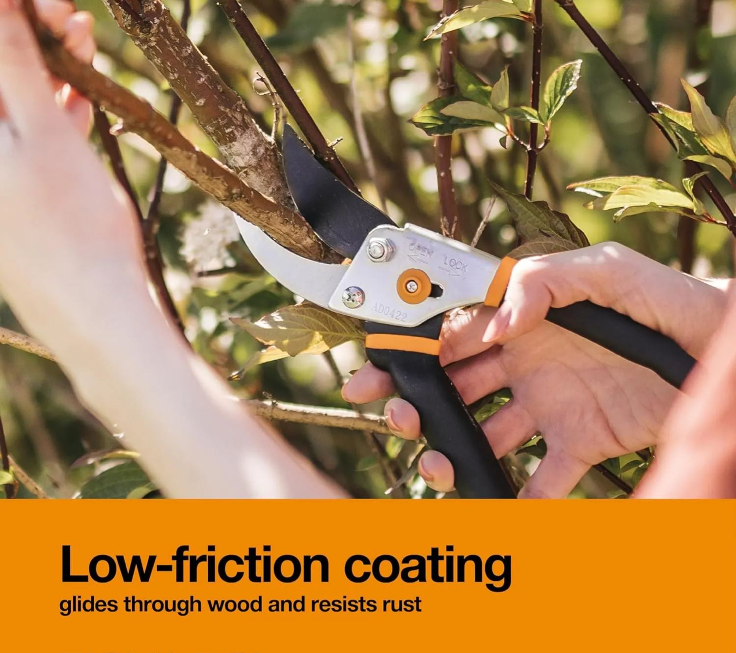 Fiskars Bypass Pruning Shears, 5/8-Inch Cut Capacity Garden Clippers, Gardening Scissors with Sharp, Rust Resistant Steel Blade
