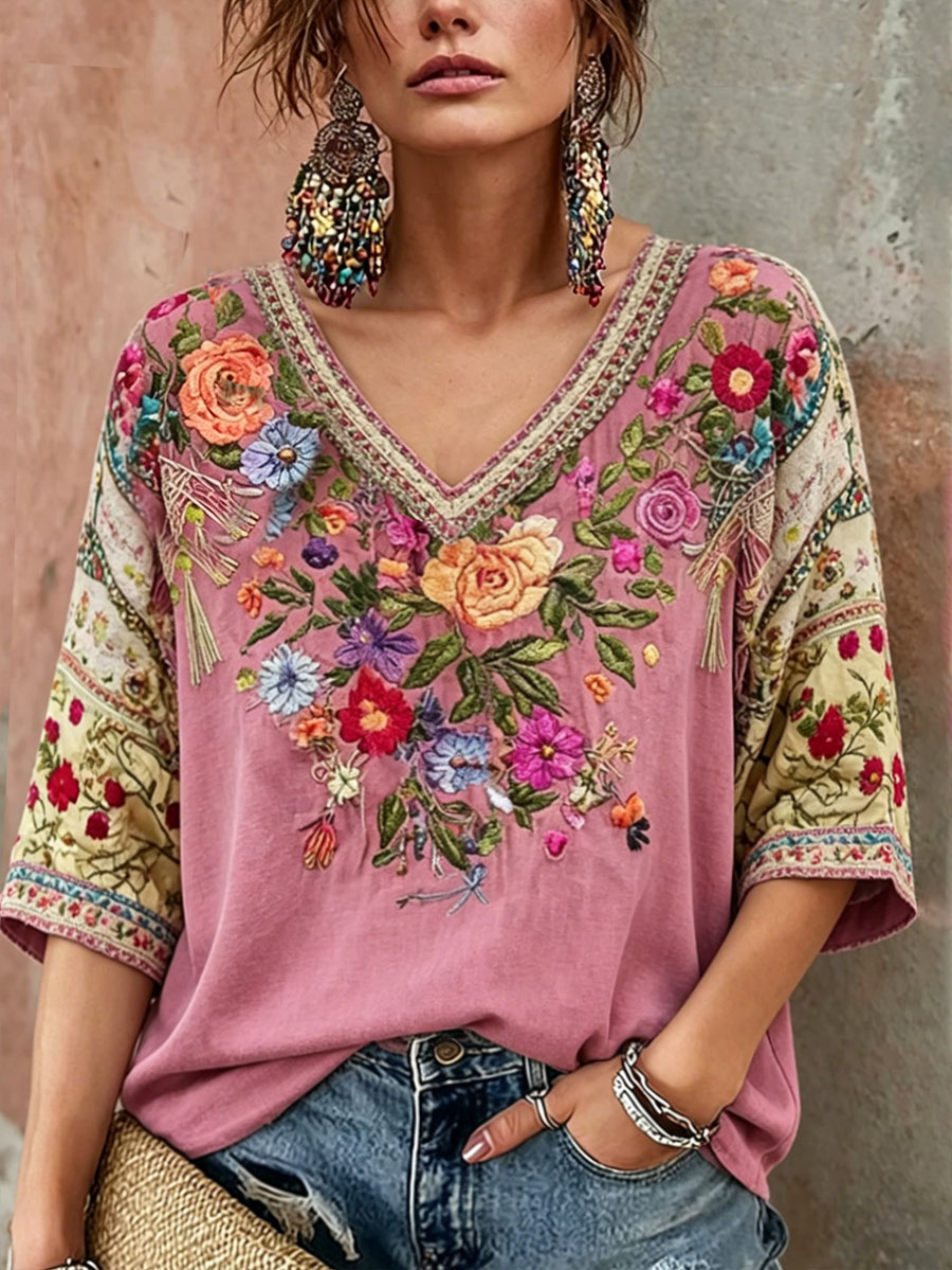 Damen-T-Shirt mit rosa Blumenmotiv zur Brustkrebsaufklärung-Mode & Komfort
