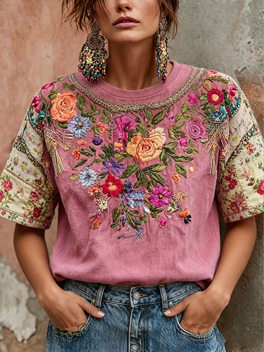 Damen-T-Shirt mit rosa Blumenmotiv zur Brustkrebsaufklärung-Mode & Komfort
