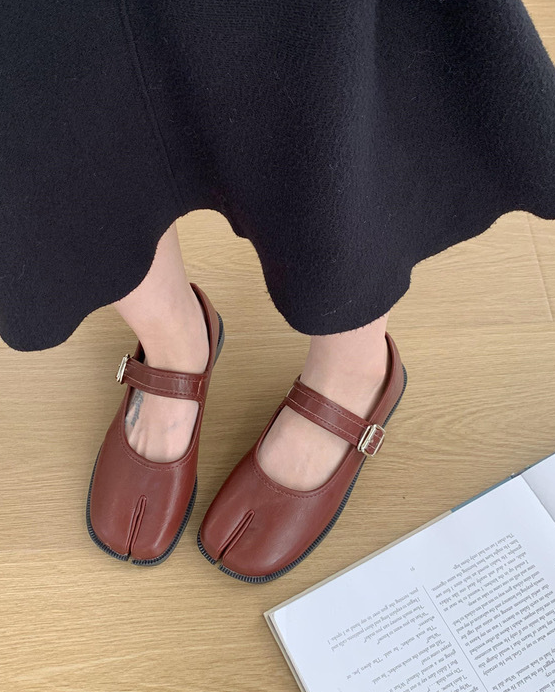 Babouche Tabi leather shoes