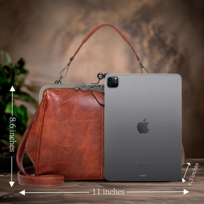 Johanna’s Classic Charm | Timeless Bag