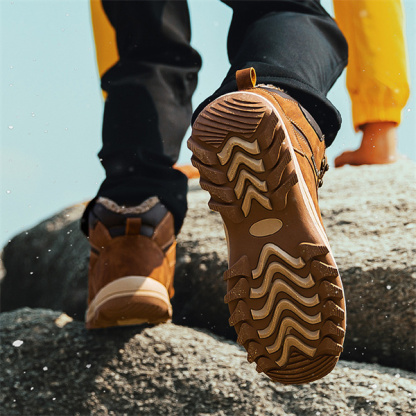 Mens Handmade Leather Mountaineering Outdoor Anti-ski Boots-caipcmall
