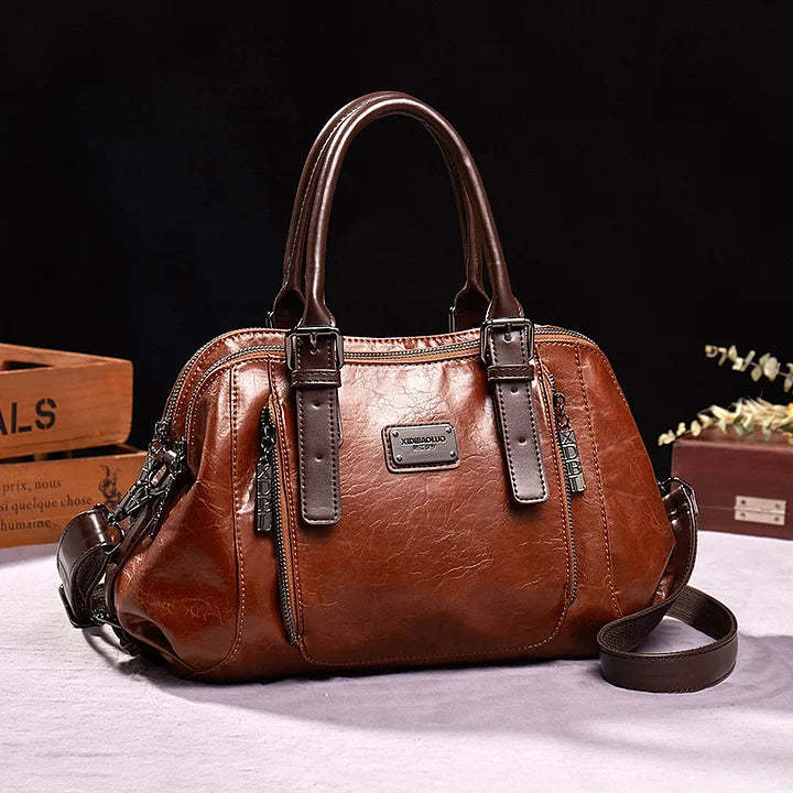 Silke’s Elegant Statement | Timeless Bag