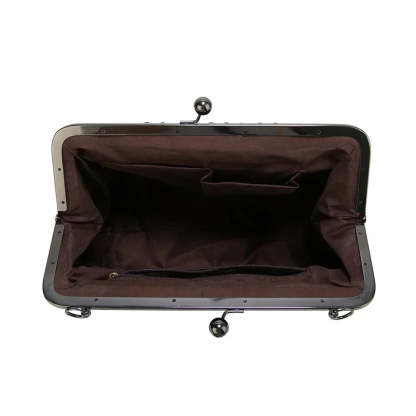Johanna’s Classic Charm | Timeless Bag