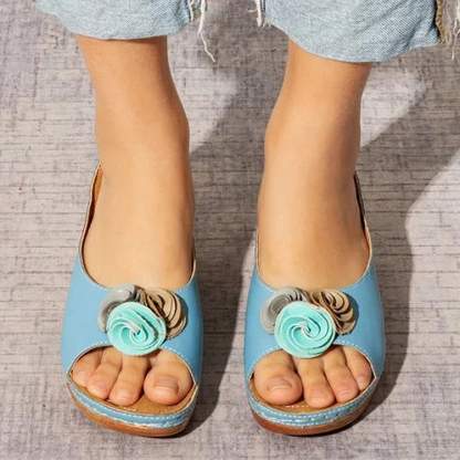 😍Last Day 50% OFF😍 - Women's Comfy Leather Solid Flower Strap Wedge Sandals