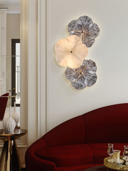 Elegant Modern Floral Crystal Wall Light – Handcrafted Artistic Design