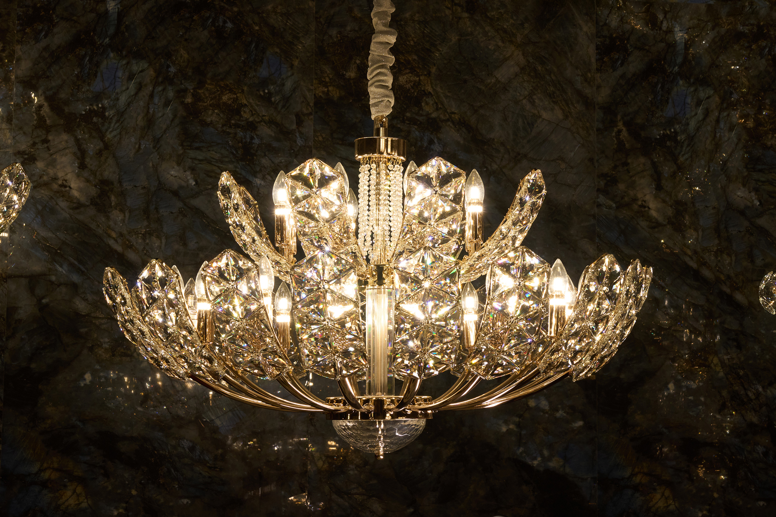Exquisite Crystal Petal Chandelier - Modern Luxury for Your Interiors
