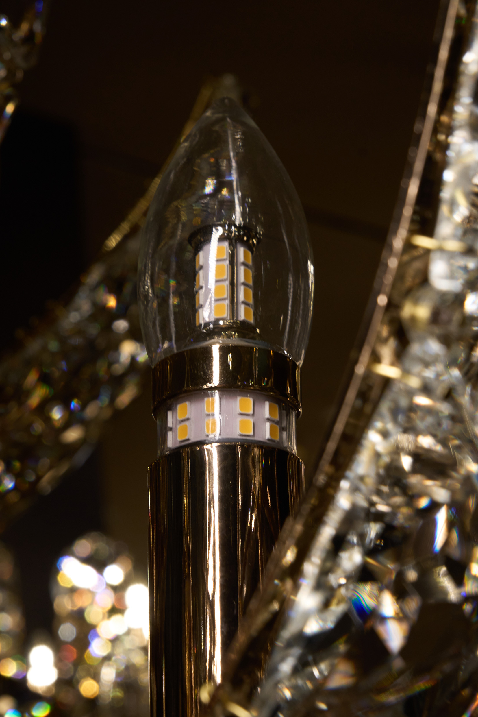 Exquisite Crystal Petal Chandelier - Modern Luxury for Your Interiors