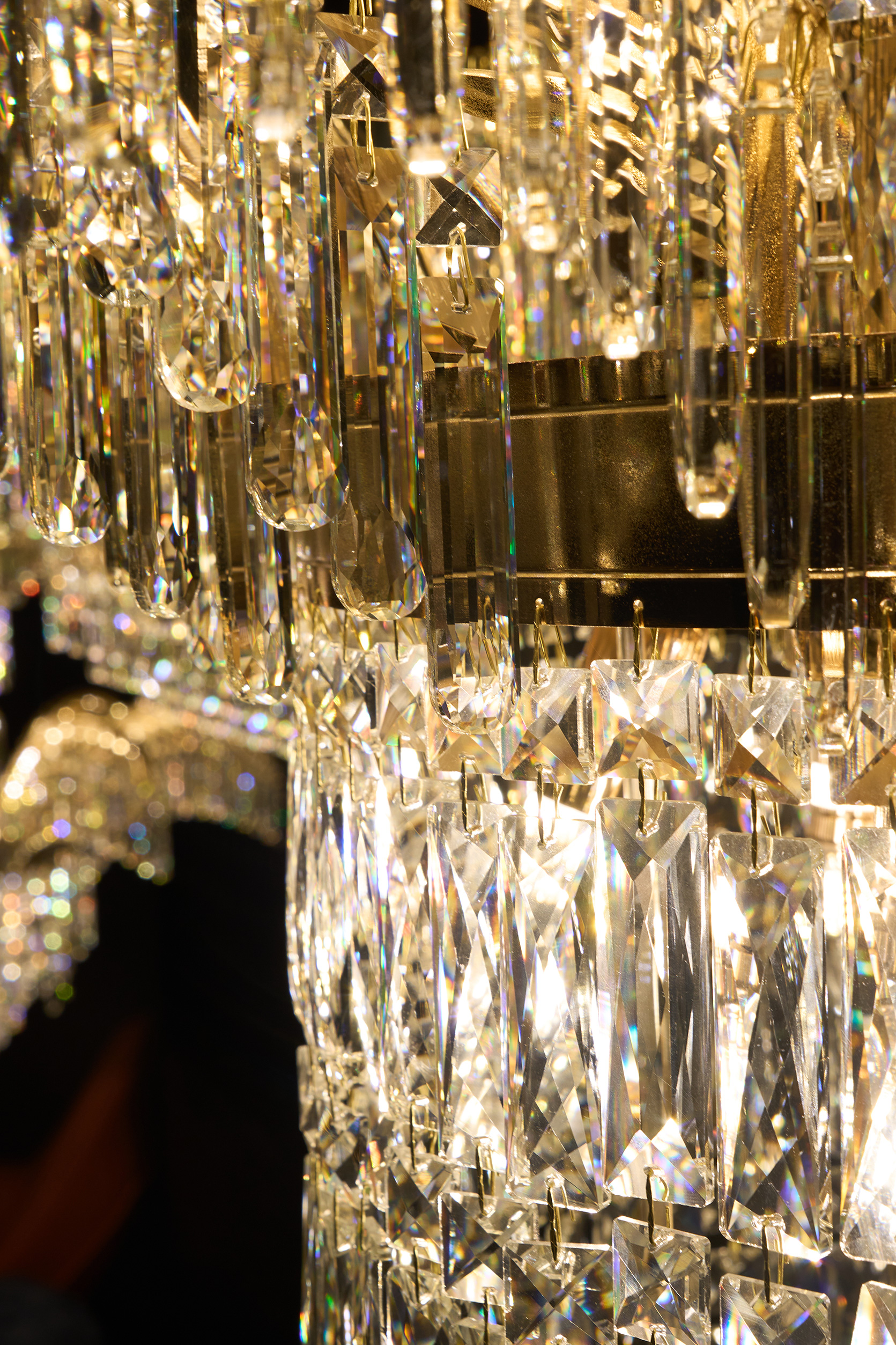 Luxury Grand Crystal Chandelier for High Ceilings - Elegant Staircase Lighting