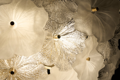 Floral Frosted Crystal Chandelier - Nature-Inspired Elegance for Modern Living