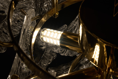 Modern Crystal Floor Lamp – A Statement of Elegance and Functionality