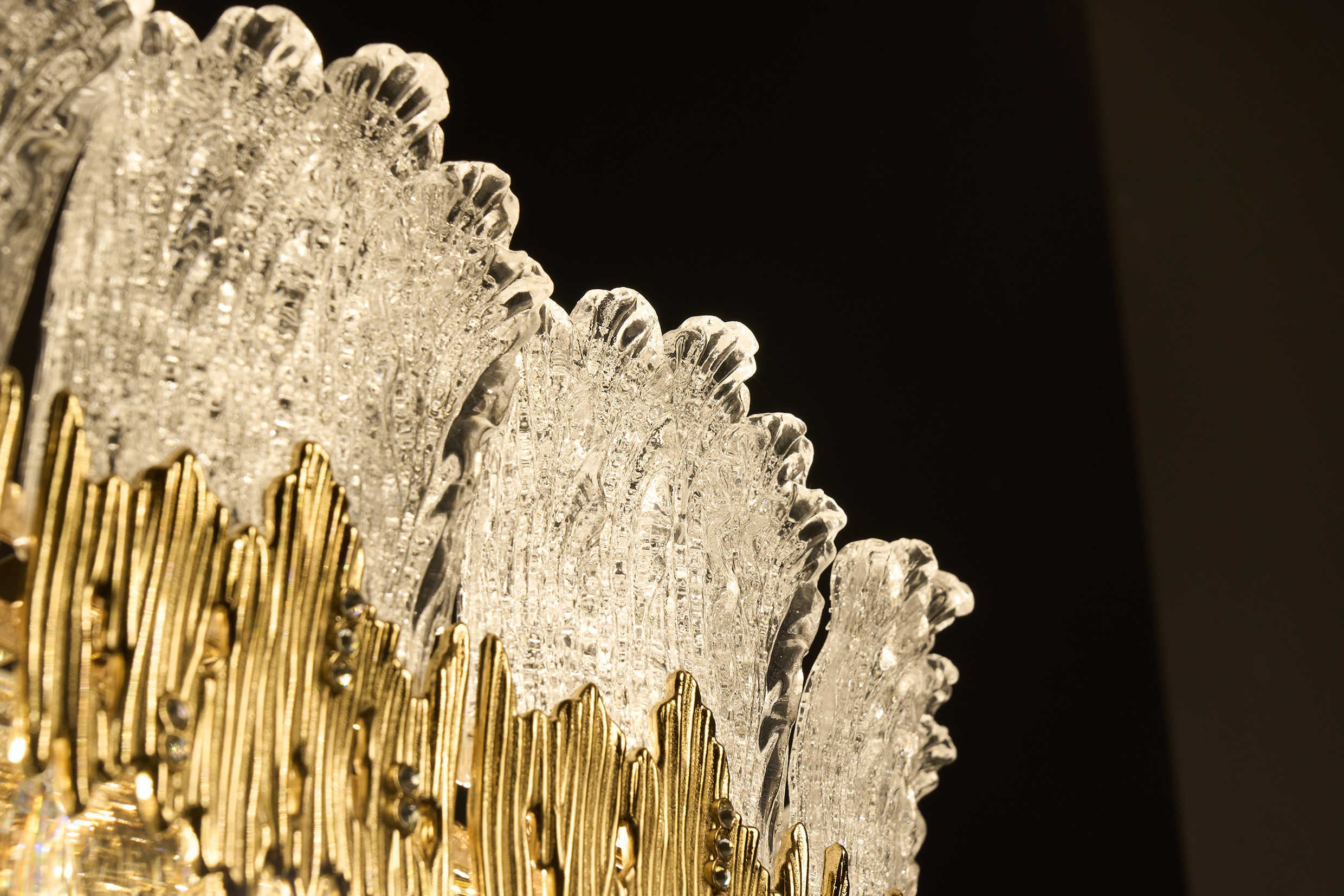 Luxurious Cascading Crystal Chandelier – A Masterpiece of Modern Elegance