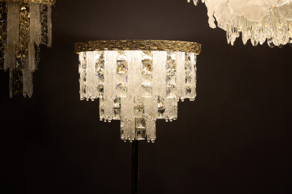 Luxurious Crystal Floor Lamp – A Statement Piece for Modern Interiors