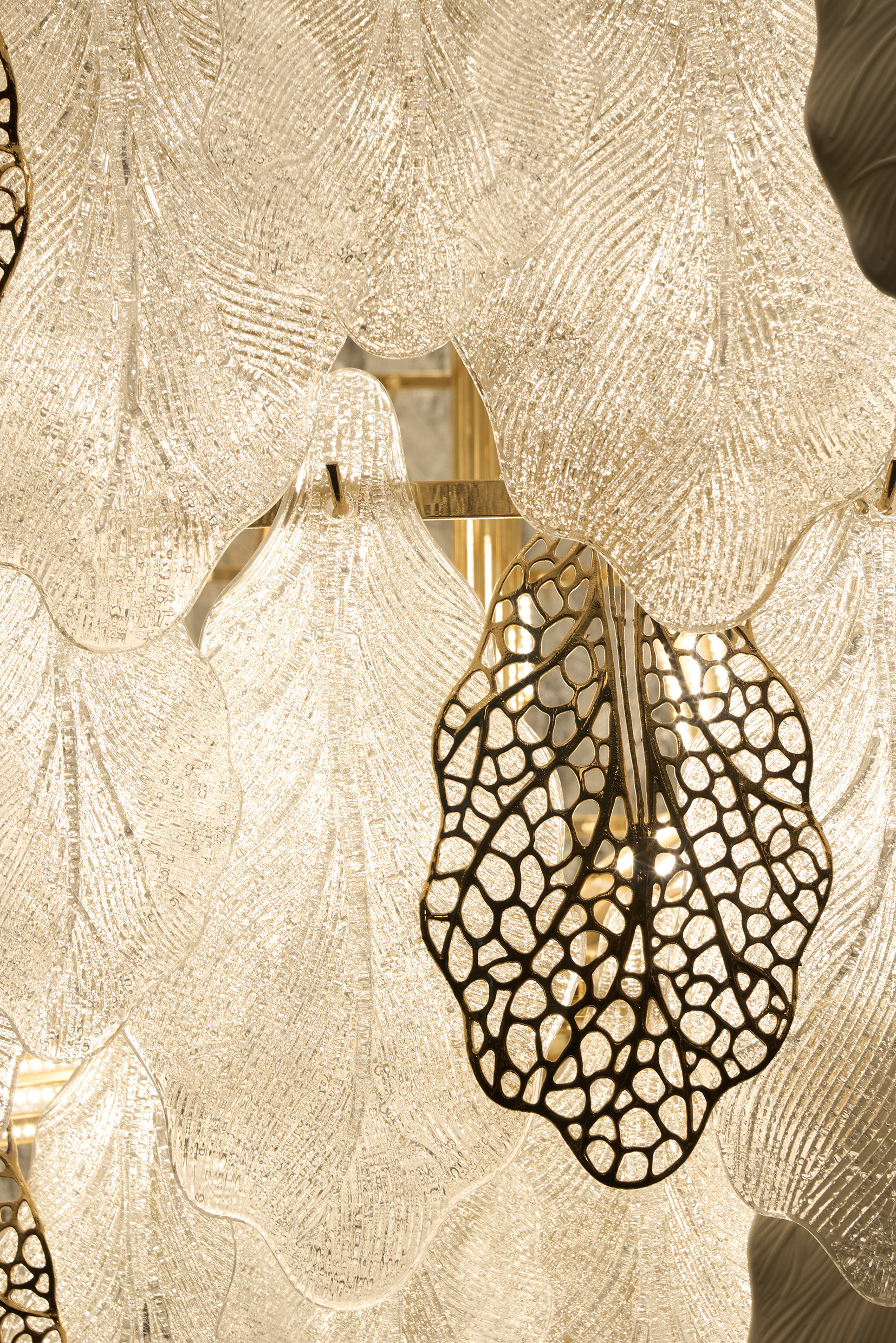 Grand Cascading Crystal Chandelier – Opulent Elegance for Luxurious Interiors