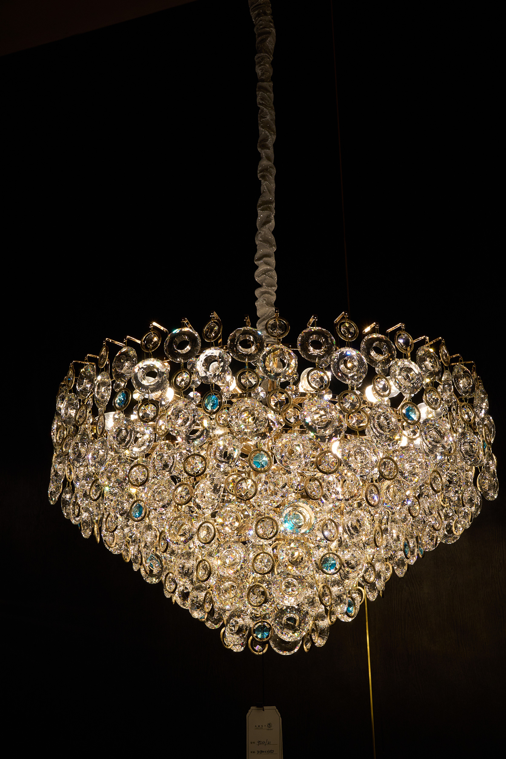 Sophisticated Crystal Chandelier – A Radiant Statement of Modern Luxury