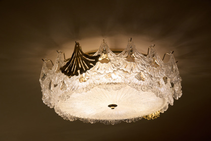 Golden Frosted Crystal Chandelier - A Statement of Luxury and Sophistication