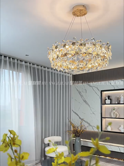 High-grade crystal chandelier French light luxury living room lamp modern restaurant bedroom 2025 new lamps