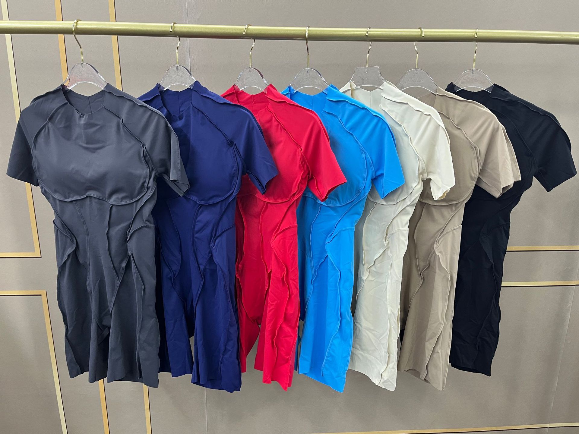 Three Dimensional Beauty Sports Yoga Jumpsuit One Piece Tight Short Sleeve Hollow Out Cutout out Beauty Back Jumpsuit Women Fitness Clothes